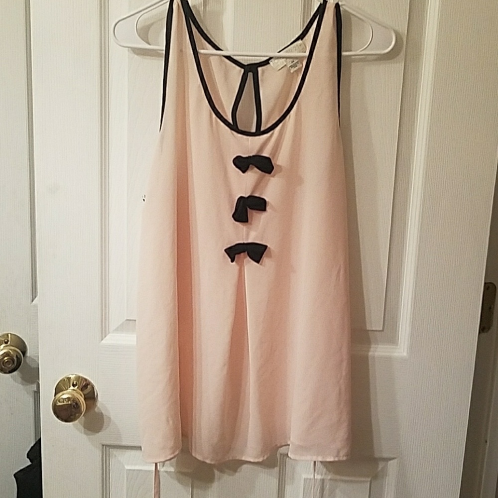 Sheer pink top with bows, 2x